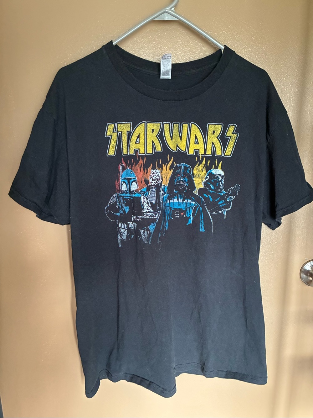 Star Wars Tee with KISS style font and Characters